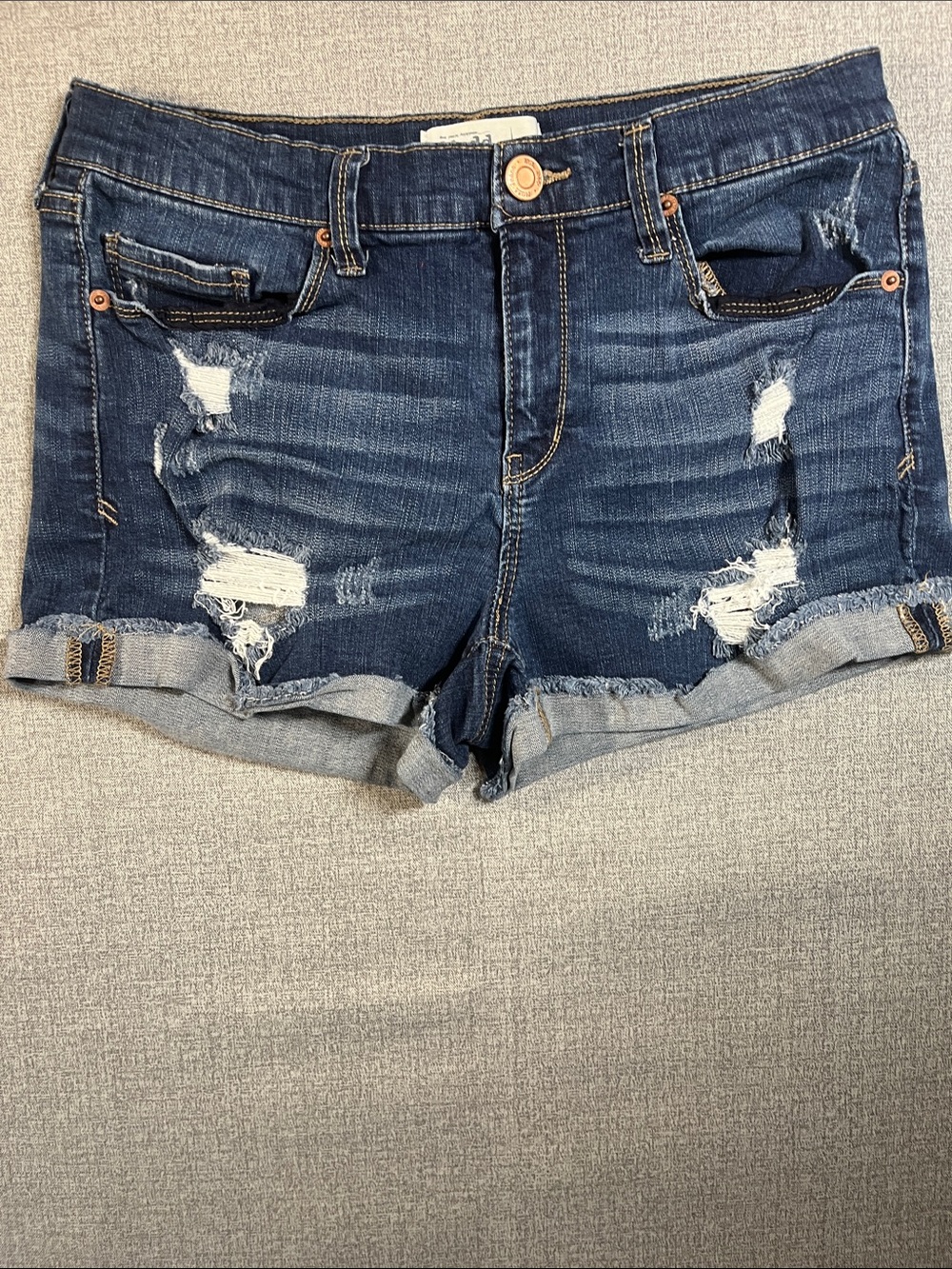 Mudd Flex Stretch Low Rise Distressed Cuffed Denim Shorts, Women’s size 11